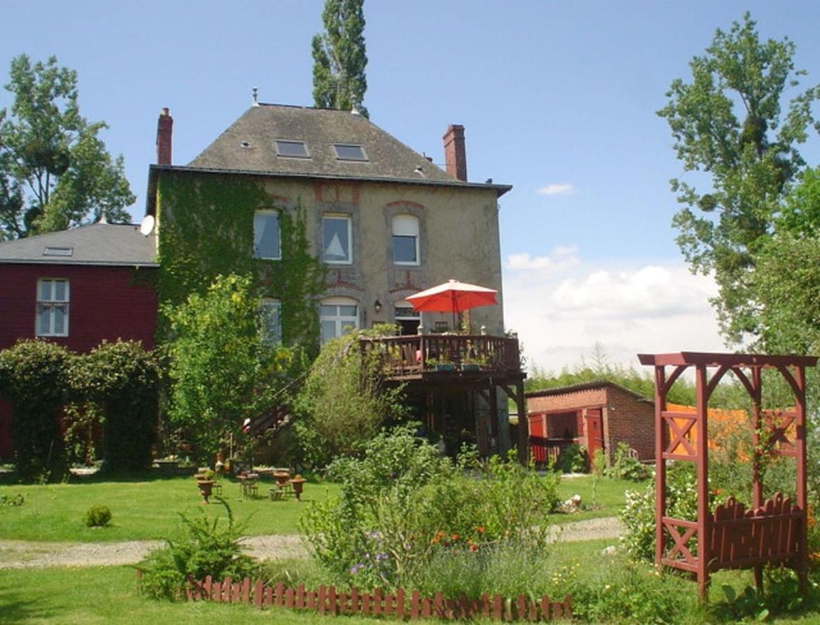 La Chaussee D'Olivet En Mayenne Dış mekan fotoğraf